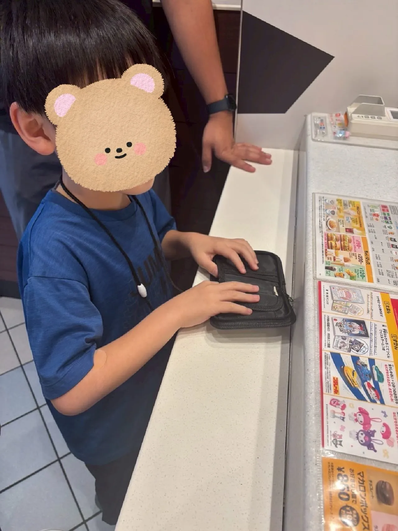 今日は、お買い物学習でマクドナルドにお昼ご飯を買いに行きまし...